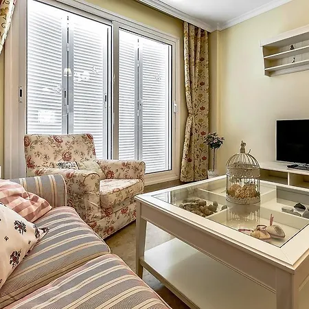 Ocean View Apartment *
