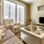 Ocean View Apartment *